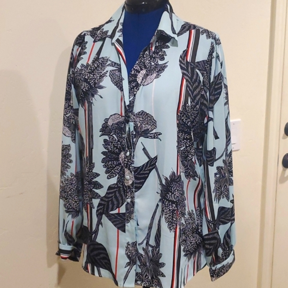 Beautiful bold sea green print shirt XL